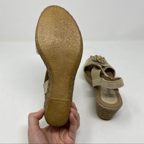 Azura by Spring Step Ruby Mae floral wedge sandals - Picture 6 of 8